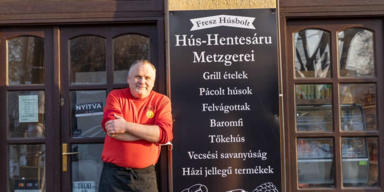 Fresz, a friss. Kisvárosi húsbolt Budakeszin. Amire régóta vártunk
