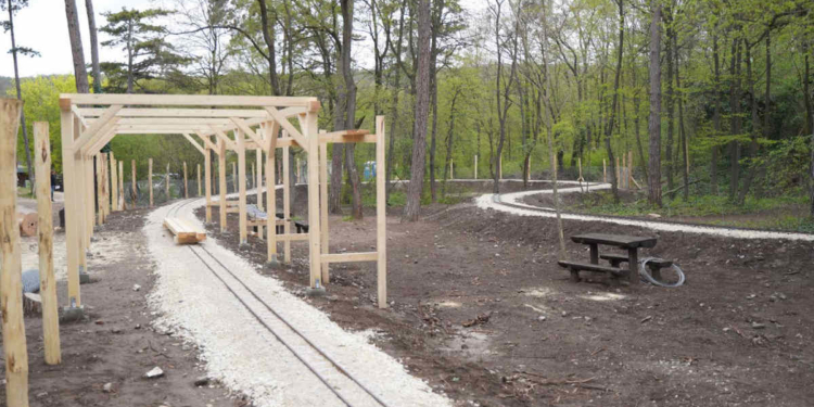 Közeledik a törpevasút átadásának ideje a Budakeszi Vadasparkban