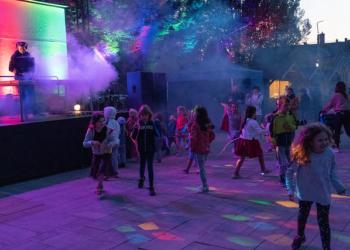 Sokan voltak a jó hangulatú budakeszi utcabálon