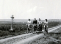 Ilyen volt 1939-ben a Budakeszi és  Budaörs közötti  út a Farkashegyi reptér közelében
